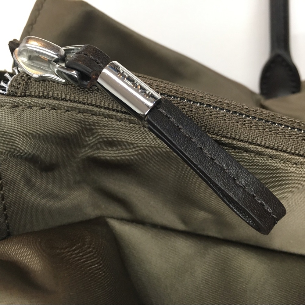 Tumi Voyageur Tote Bag Olive Green Brown Travel Work Business Casual Vacation - Picture 14 of 16
